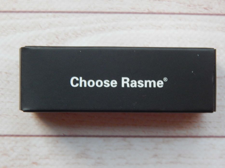 Чорна помада з блискітками глітер, рок панк готика