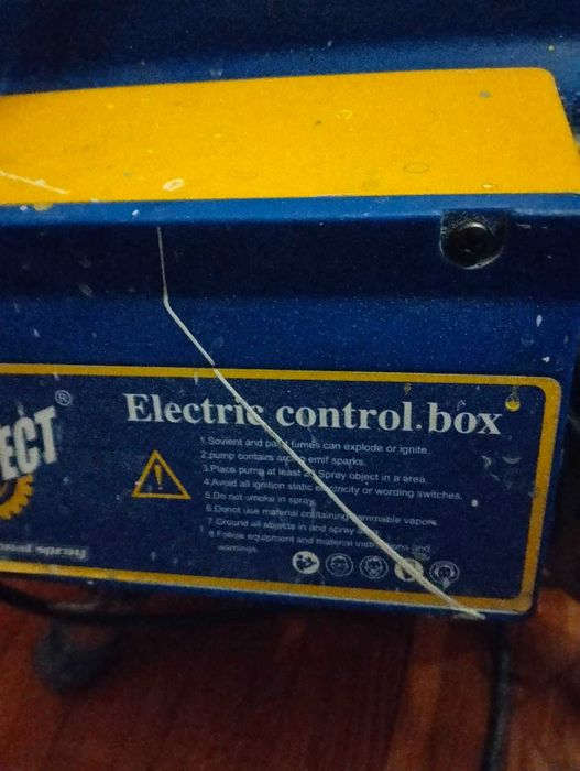 Краскопульт безвоздушный поршневой