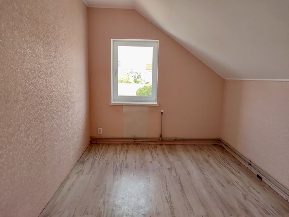 Продається 4-кімнатна 2-рівнева квартира в новобудові . Чортків