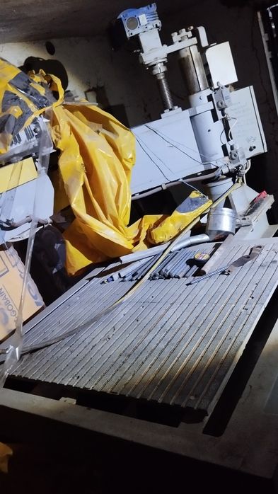 Полеровочний станок