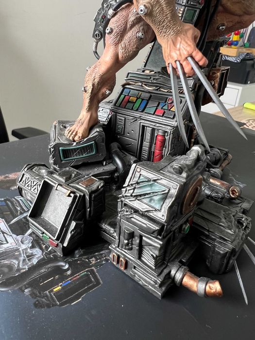 Wolverine Weapon X Iron Studios