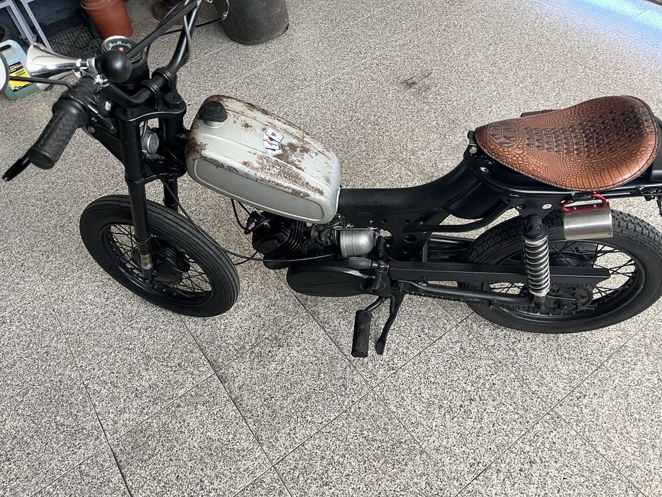 Ciclomotor Casal de 2 velocidades de mão