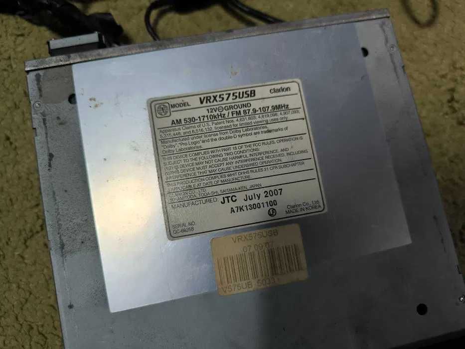 Автомагнитола Clarion VRX575USB