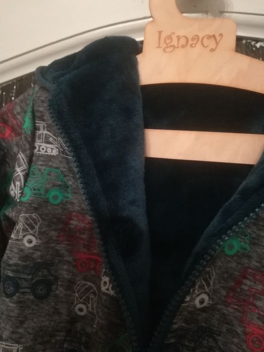 Kurtka chłopięca. Jesienno-wiosenna. Motyw koparki.