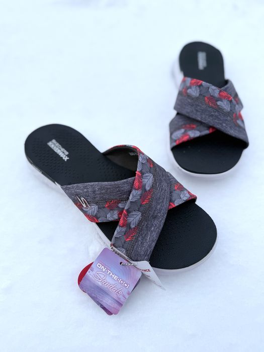 Skechers on the go тапочки оригинал новые шлепанцы
