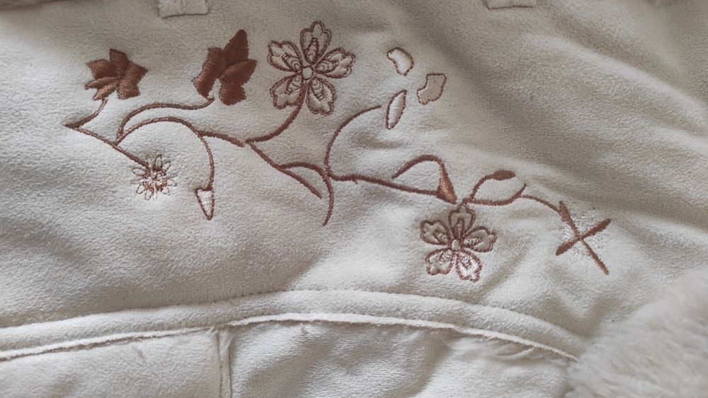 Теплая меховая жилетка на девочку рост 146 см