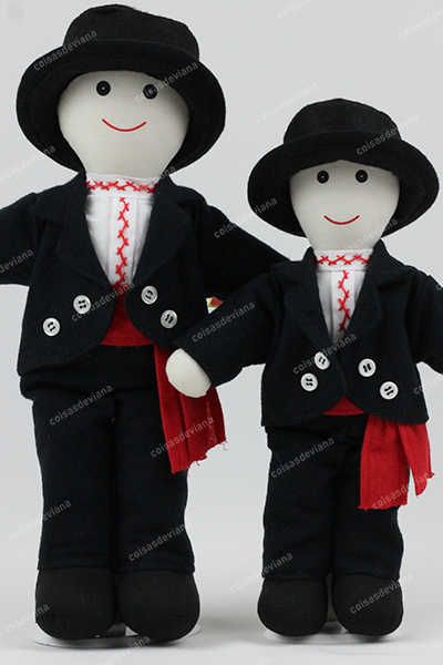 Bonecas de Trapos com Trajes Minhotos