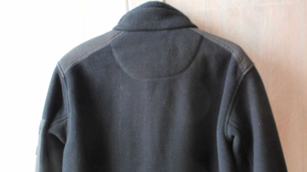 Bluza polar Kill  OLX nie wypłaca pieniędzy za sprzedaż !