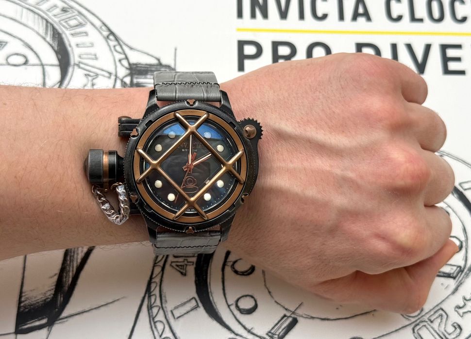 Invicta 17476 Diver Nautilus 52 mm. Swiss Made Automatic 1000 MT.