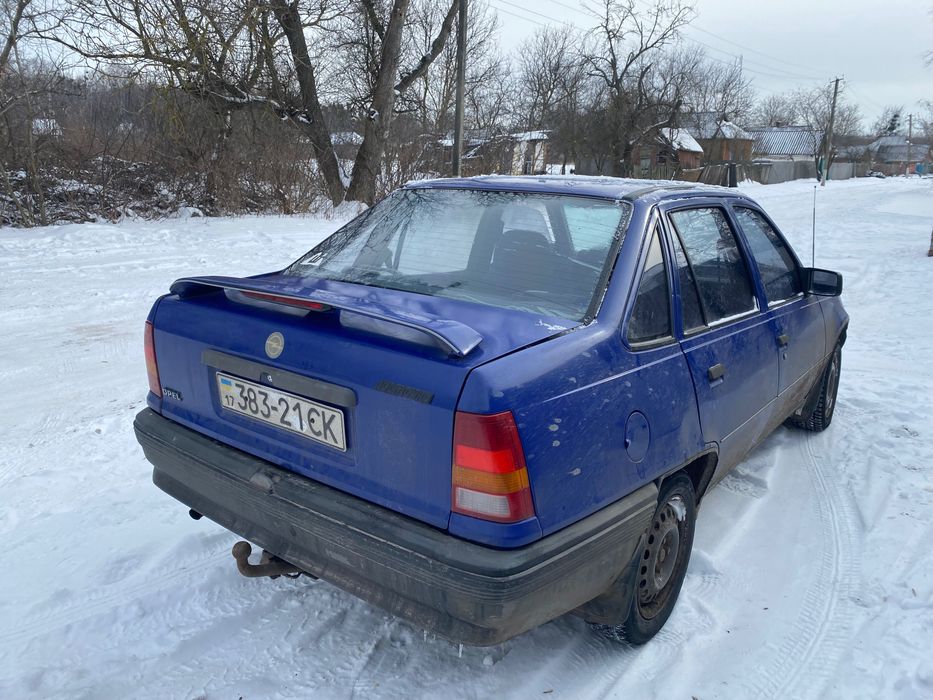Продам автомобіль Opel Kadett
