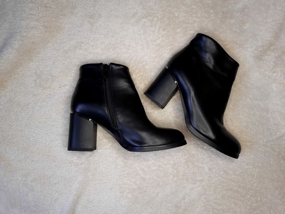 Шкіряні черевички