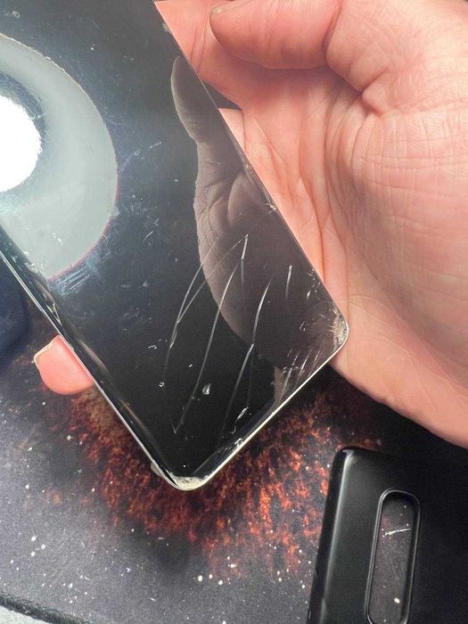 Обміняю samsung s10 8/128