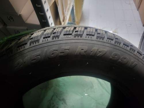 Opony zimowe  Kormoran 215/65 R17 99V
