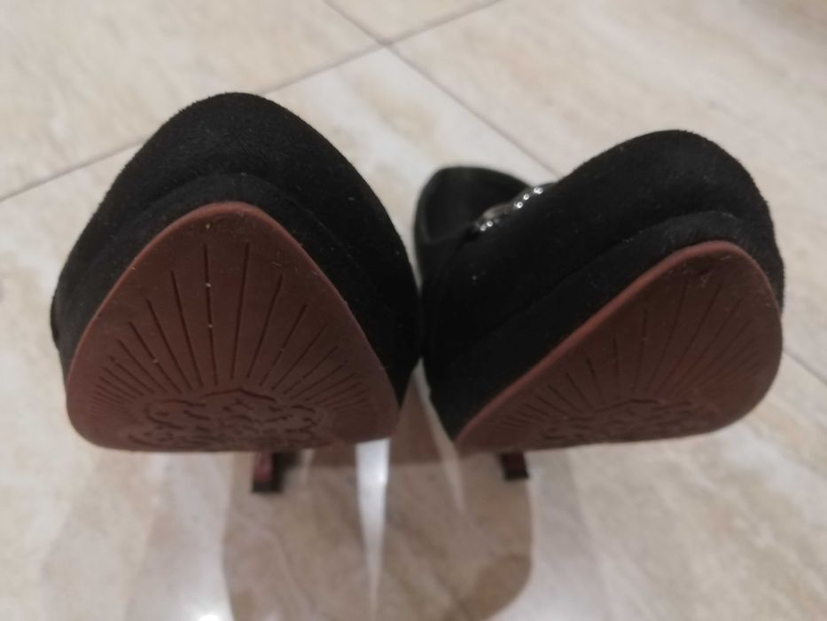Buty szpilki czarne 41 czerwona podeszwa