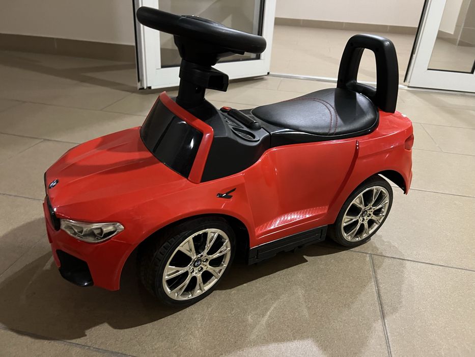 Толокар BMW машинка