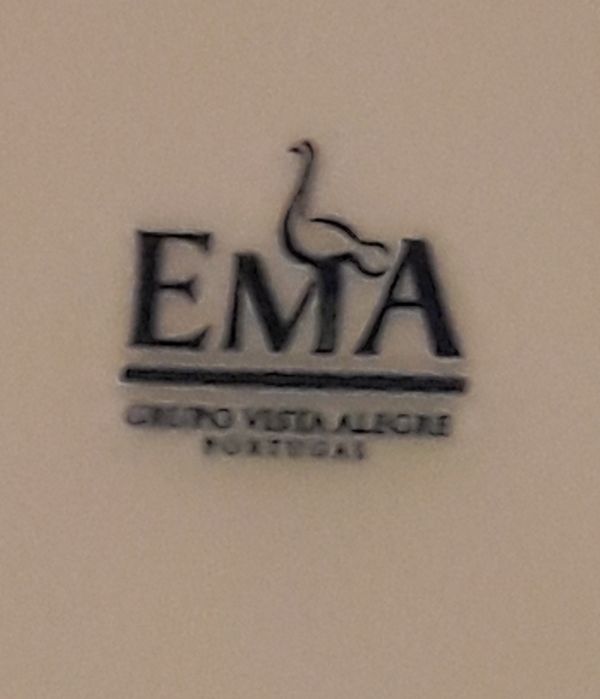 Pires de chávena de chá EMA, Grupo Vista Alegre, Portugal