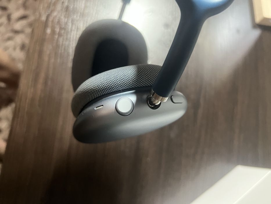AirPods Max Sky Blue