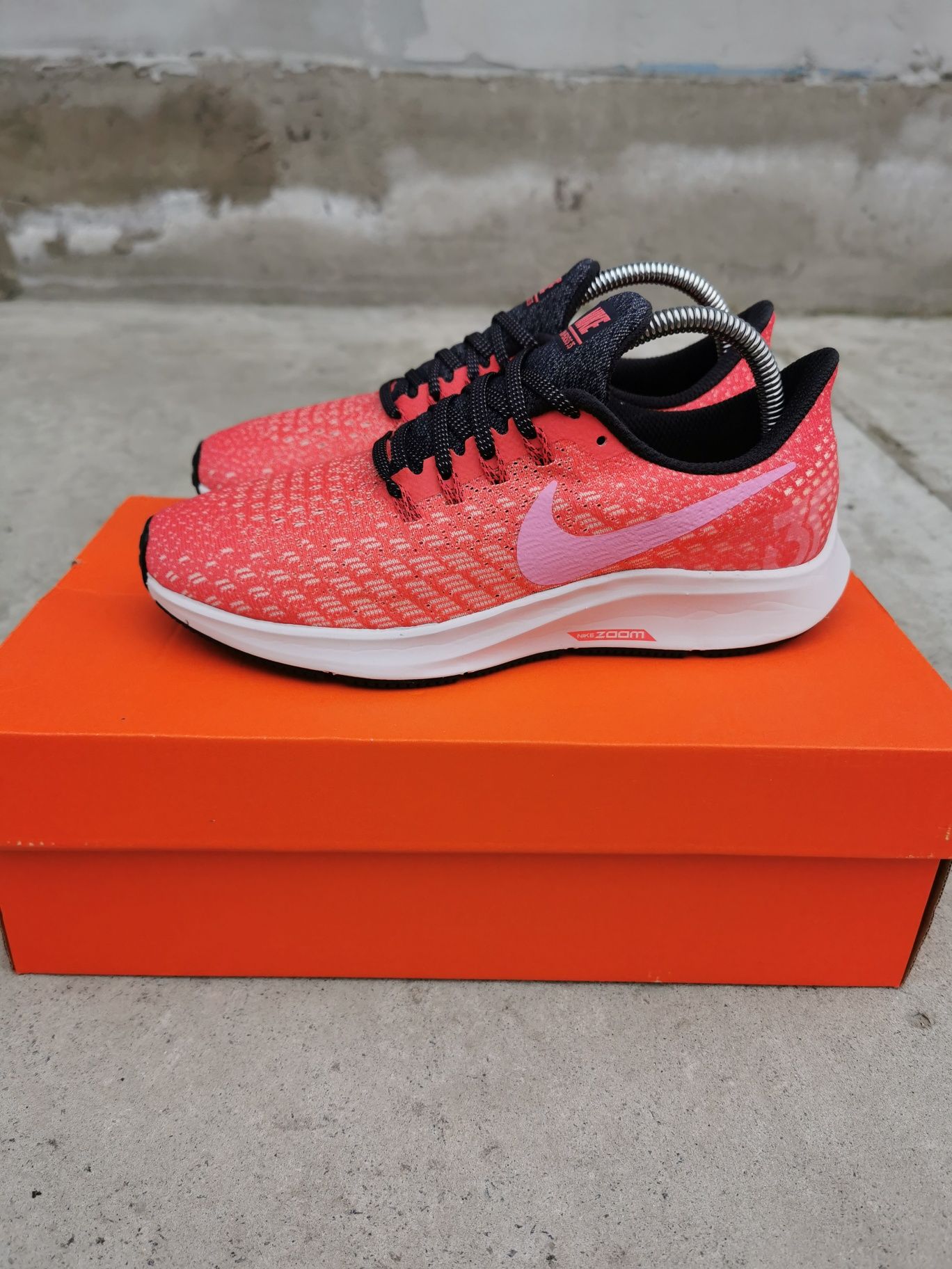 Nike WMNS AIR ZOOM PEGASUS 35 942855 800 38 2 250 Olx