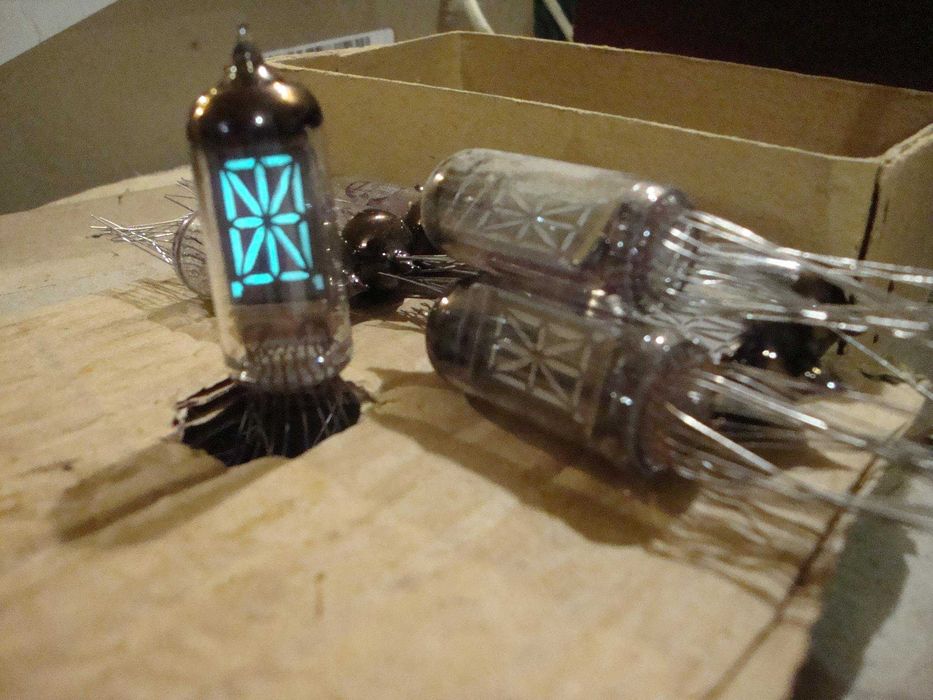 Индикатор вакуумный люминесцентный ИВ-22 (с проверкой): 100 грн ...