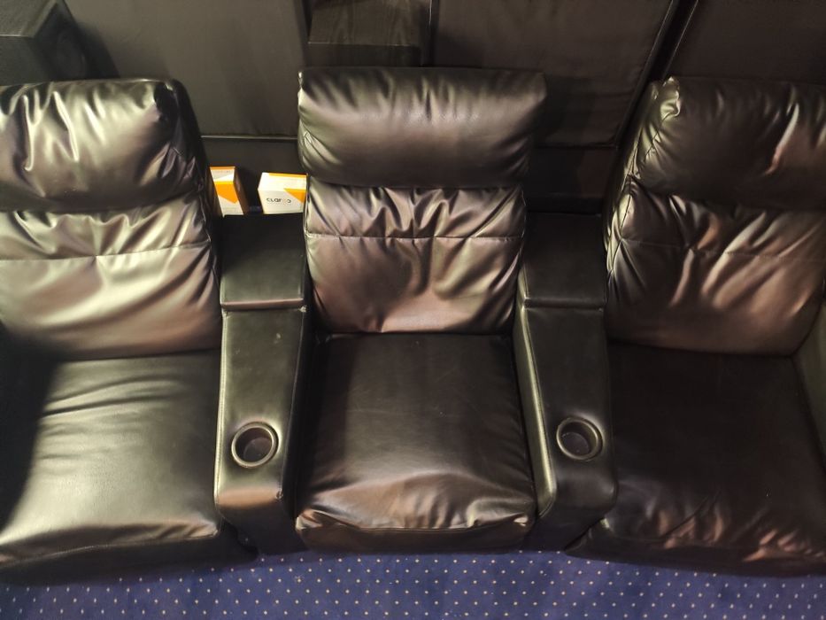 Sprzedam fotele kinowe