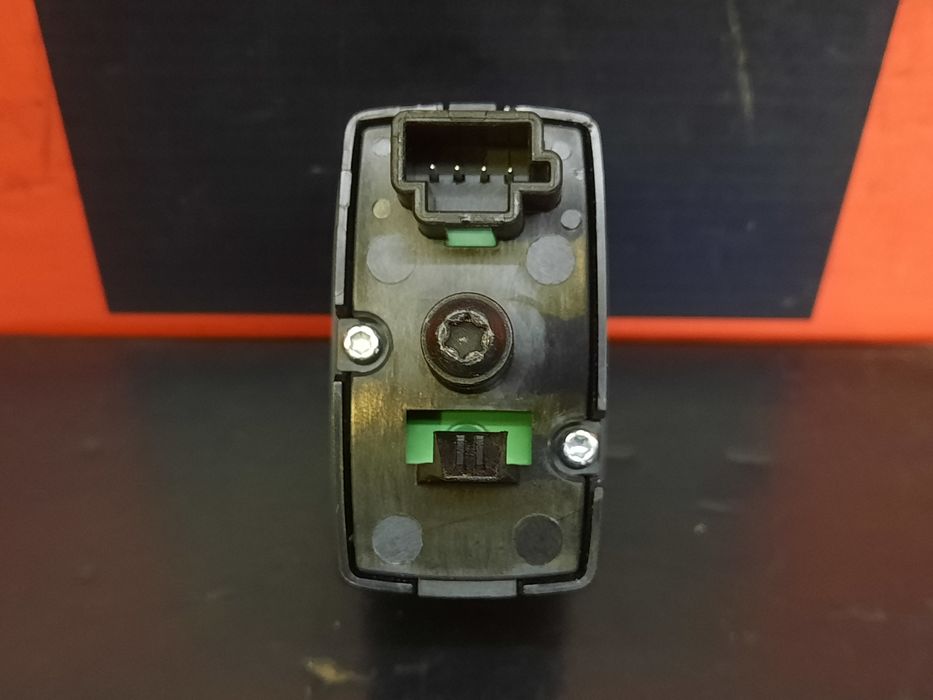 Comando / botão / interruptor vidros trás direito MERCEDES-BENZ Classe