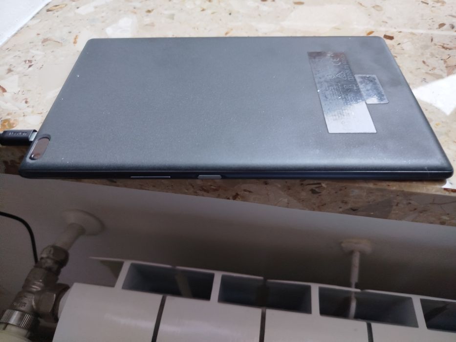 Tablet lenovo 8cali 16GB