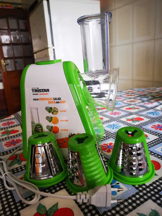 Ralador eletrico 3 funções. Ralar, juliana e rodelas.