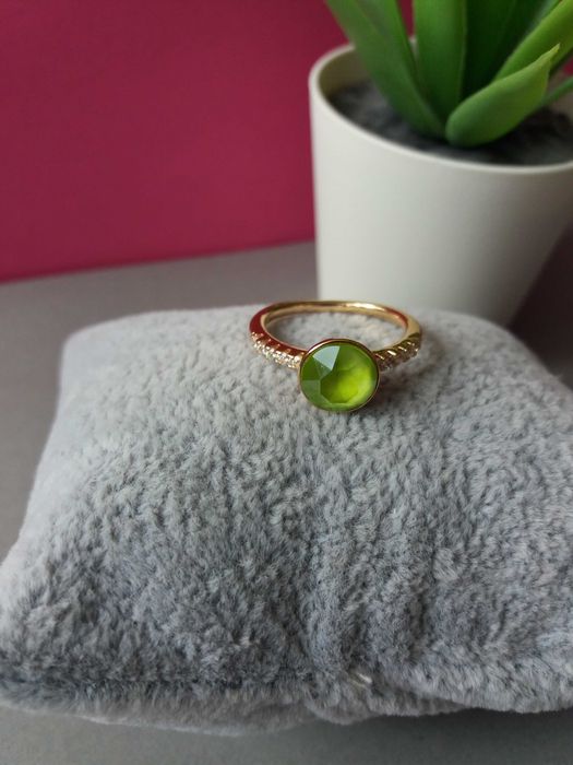 pierścionek swarovski limonka rozmiar 8