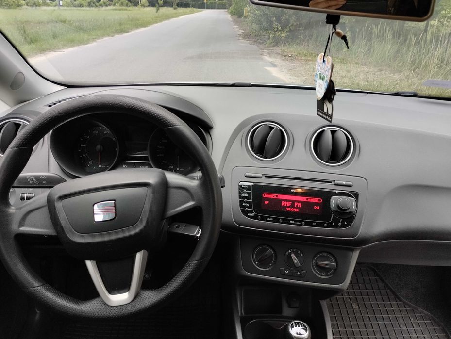 Seat Ibiza 2011 r.