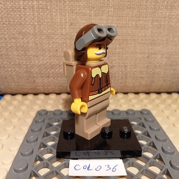 COL036 / COL03-2 Pilot Lego CMF Seria 3 stan kolekcjonerski