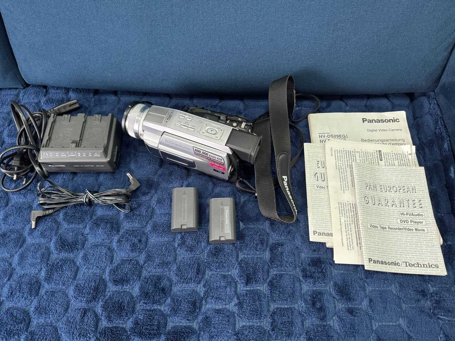 Cyfrowa Kamera MiniDV Panasonic NV-DS29 Zestaw