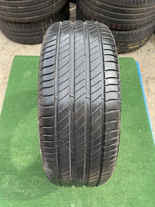 Opona pojedynka 235/50/18 Michelin
