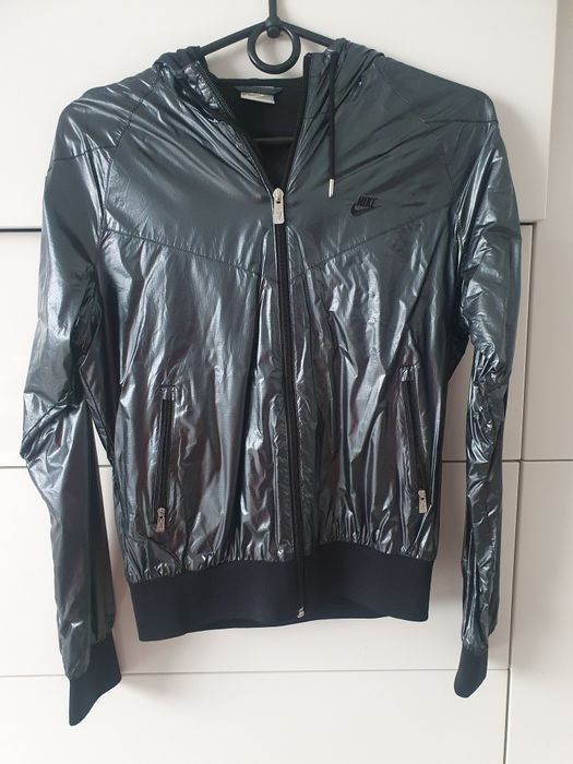 Kurtka Nike wiatrówka