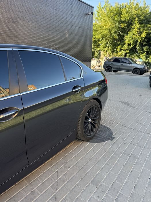 Bmw F10 рестайлінг