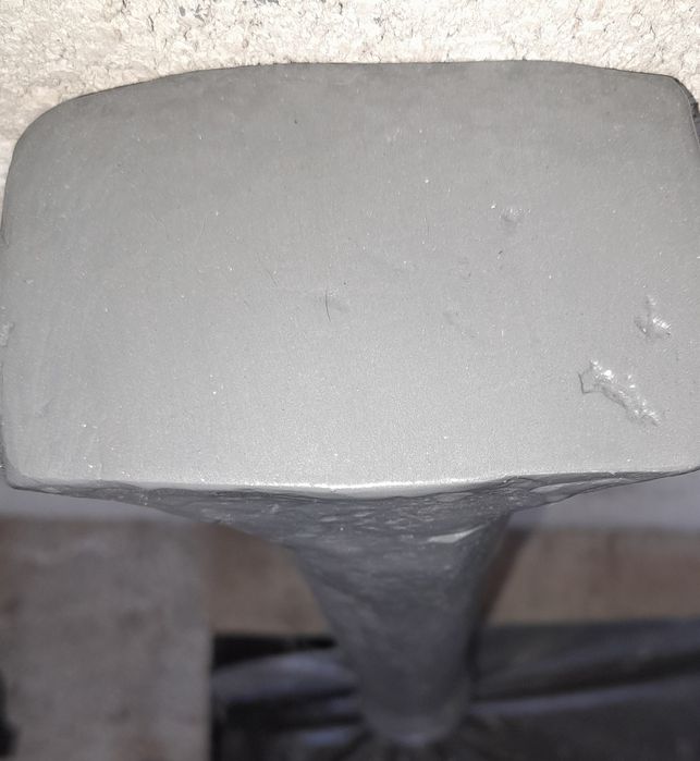 Troco Bigorna antiquíssima forjada á mão Latoeito e ferreiro