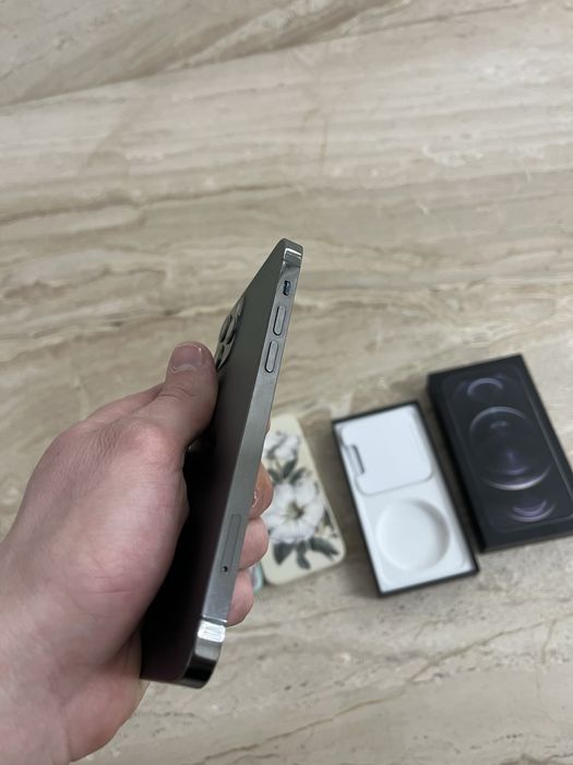 Iphone 12 pro 256 Ідеальний стан Акб 100% Гарнтія