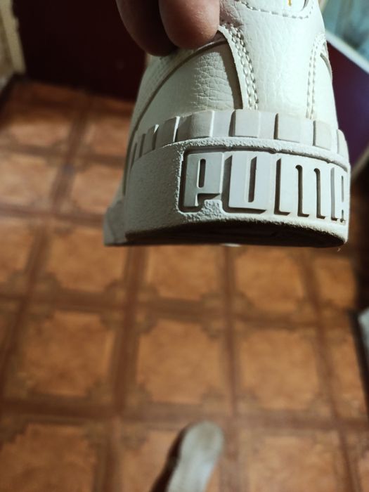Продам кроссовки Puma  с натуральной кожи 1200 гр