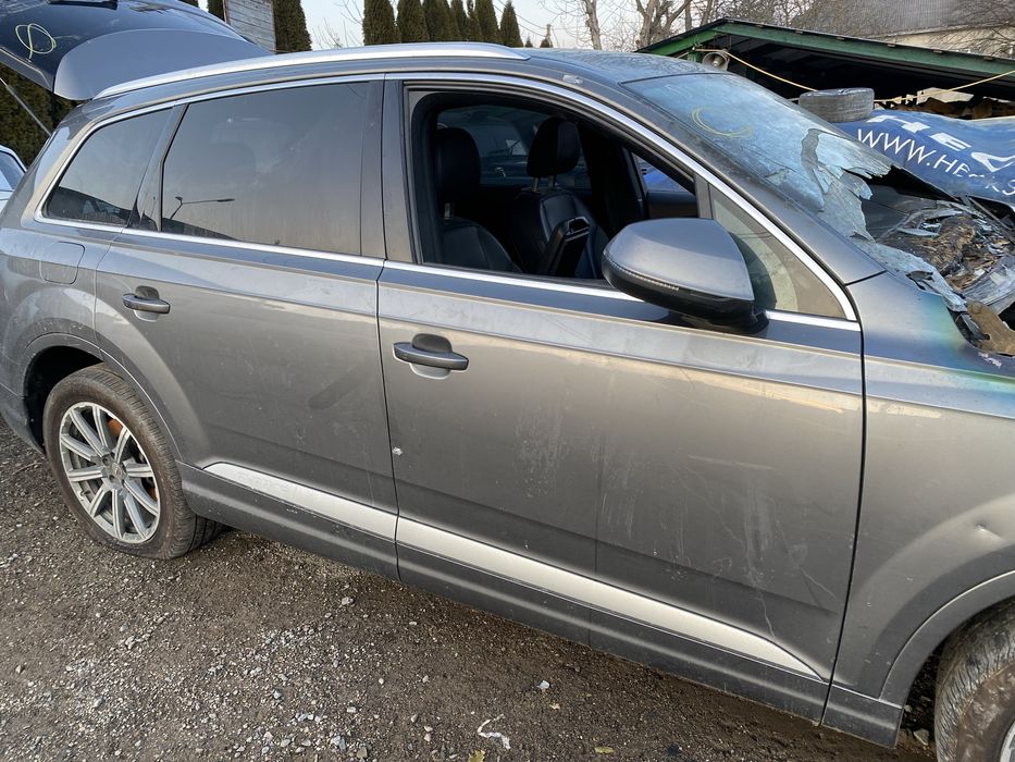 Дверка двері зад задні задня audi q7 4m M7W LM7W ІДЕАЛ