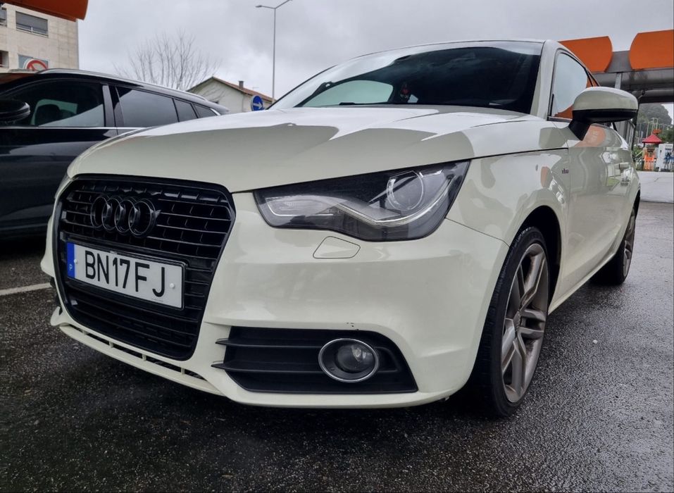 Audi A1 S-Line teto panoramico