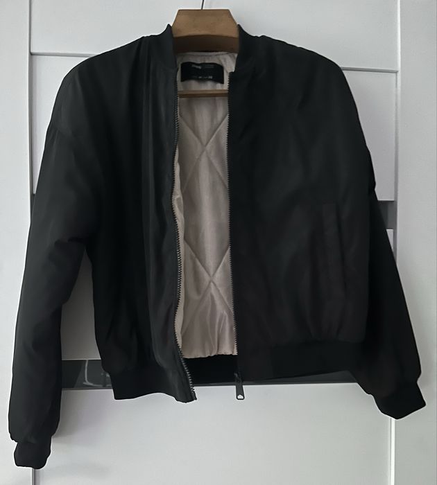 Nowa damska bomberka, 38!