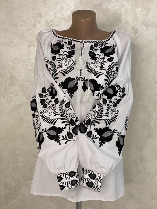 Вишиті сорочки,плаття,парні вишиванки.Опт