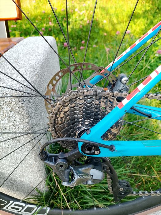 Roz. 54 cube attain gtc carbon | ultegra 2×11 | dt swiss er1600 | magene