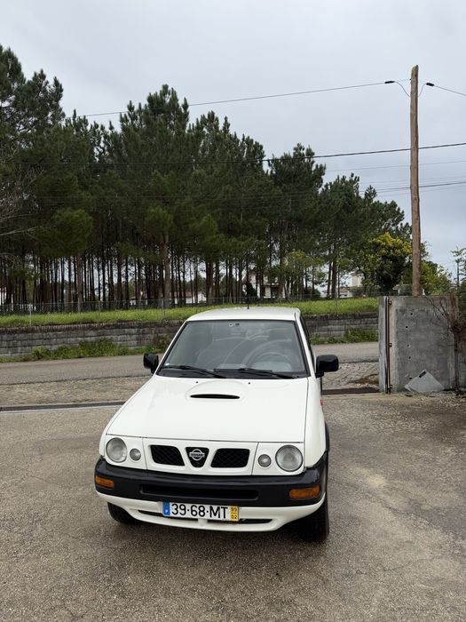 Nissan terrano 2.7 tdi 213 mil quilometros