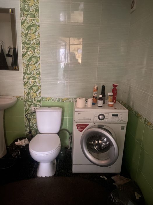 Продам газ будинок зі зручностями у центрі Лиманівки