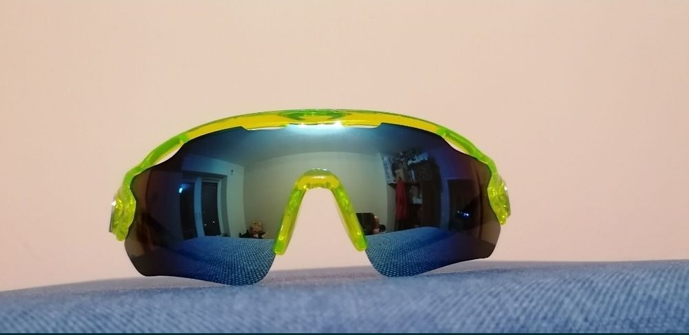 Okulary neon na rower
