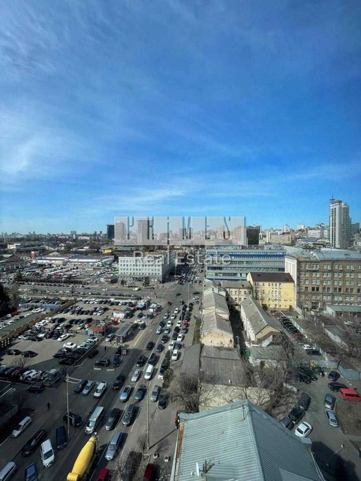 Продаж офісу з надійним орендарем, БЦ 118 TOWER, Жилянська, 118