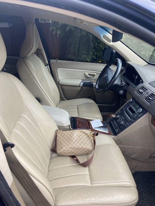 Продам volvo xc 90