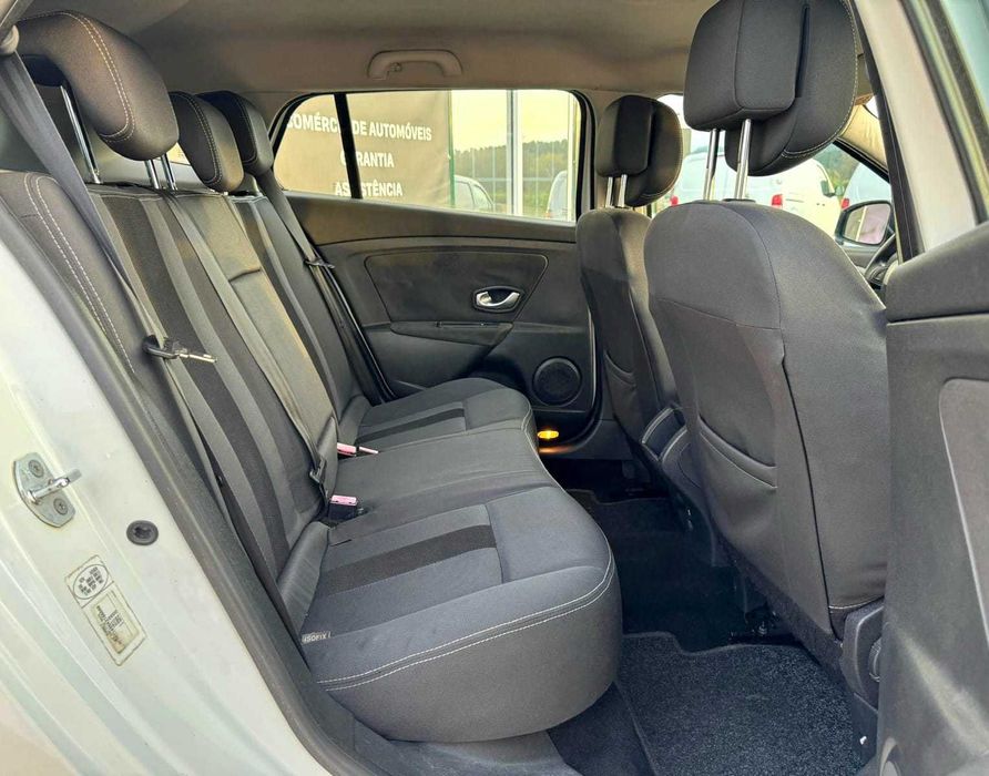 Renault Megane III Grandtour 1.5 DCi- Gasóleo