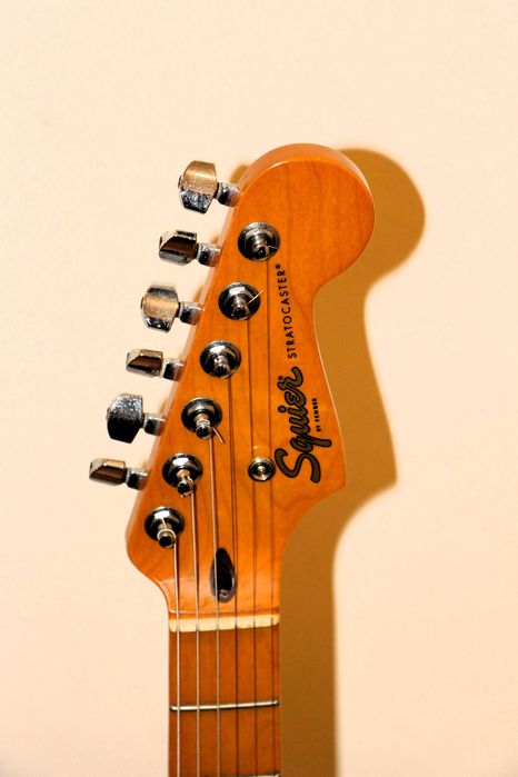 Guitarra Squier CV 50 Strat with Clapton Boost