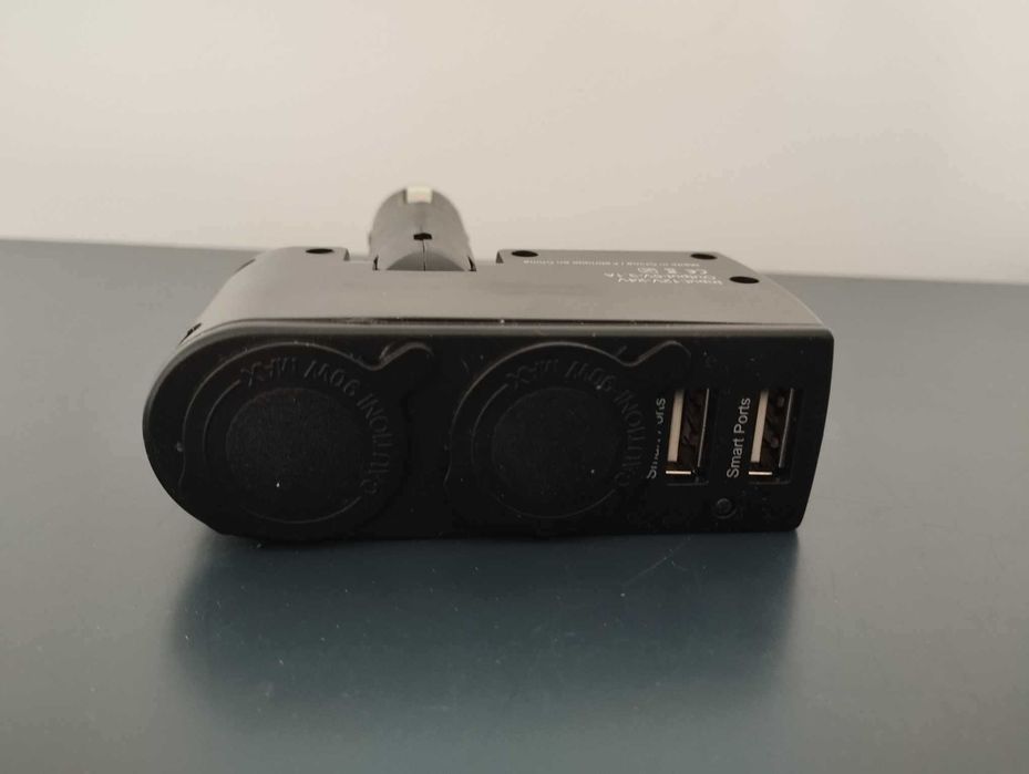 Eletrand 2-gniazdkowy adapter zapalniczki 12/24V DC dwa porty USB